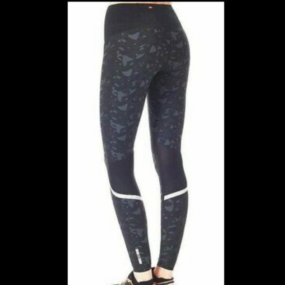 Sweaty Betty Zero Gravity Leggings Black Camo - Picture 1 of 7